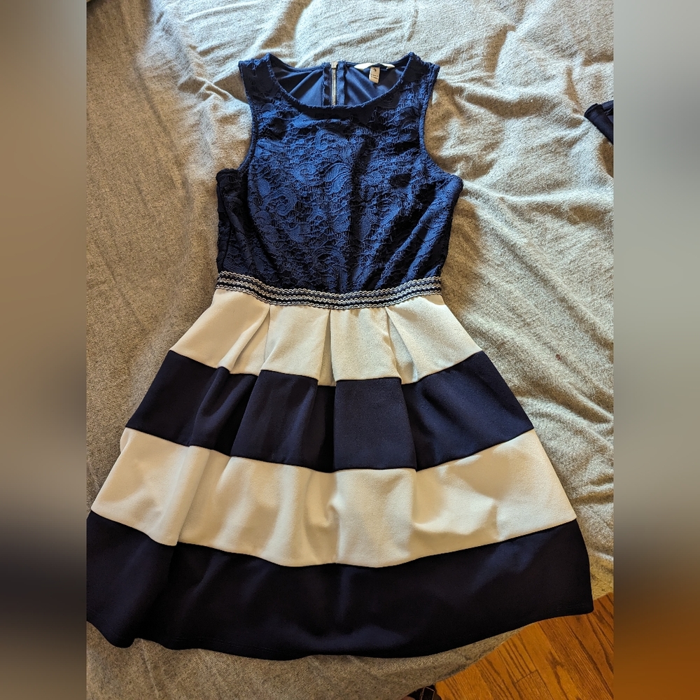 Short dress